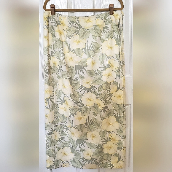 Tommy Bahama 100% Silk (2) Piece Tank Blouse XL & Wrap Skirt Size 16 Women - Picture 9 of 13